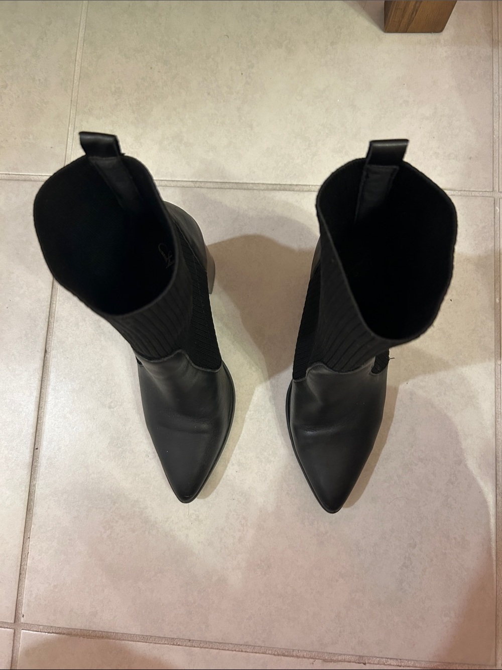 Women’s Black Pointed Toe Pull-On Ankle Boots